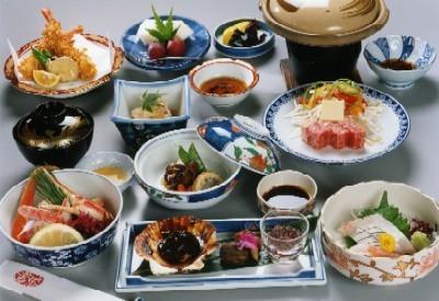 丰冈市 Tsutaya Seirantei酒店 餐厅 照片